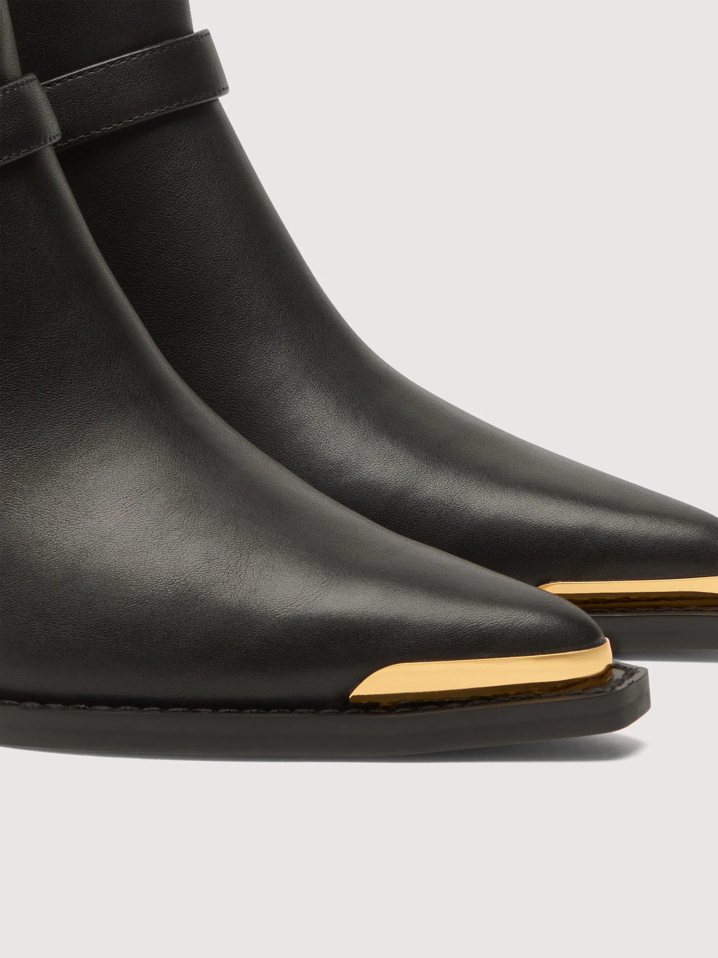 COCCINELLE E4 TVK 31 02 01