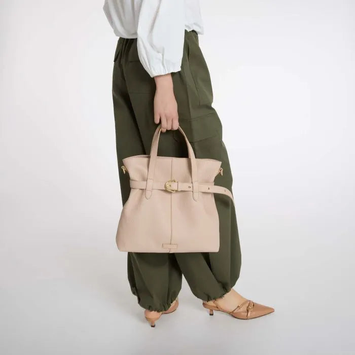 COCCINELLE ABIGAIL SS25 SO5 18 01 01 N12